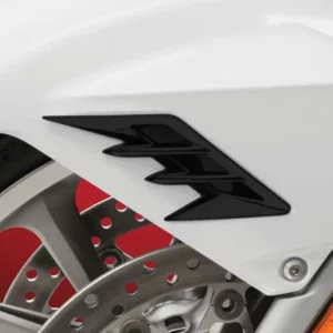Front fender vent accent